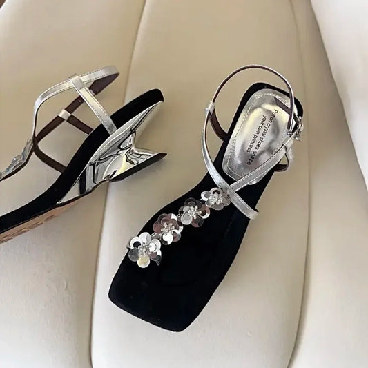 Luxury Crystal Women Sandals Fashion Low Heels Sandals Women Summer Open Toe Flip Flops Brand Designer Women Party Shoes
