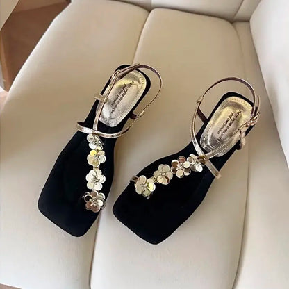 Luxury Crystal Women Sandals Fashion Low Heels Sandals Women Summer Open Toe Flip Flops Brand Designer Women Party Shoes